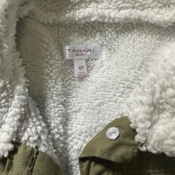 Tahari Olive Jacket with White Fleece Lining - Picture 8 of 8